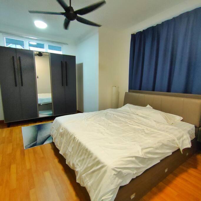 3 Storey Swimming Pool&Projector House Setia Alam Shah Alam Dış mekan fotoğraf