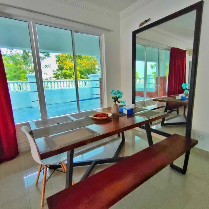 3 Storey Swimming Pool&Projector House Setia Alam Shah Alam Dış mekan fotoğraf